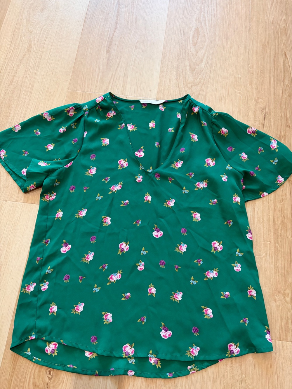 Lush Emerald Green Floral Short-Sleeve Blouse